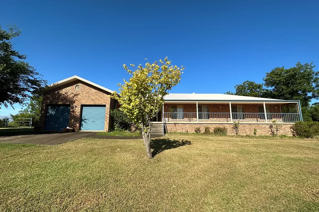 RURAL LIFESTYLE IN LEPPINGTON
