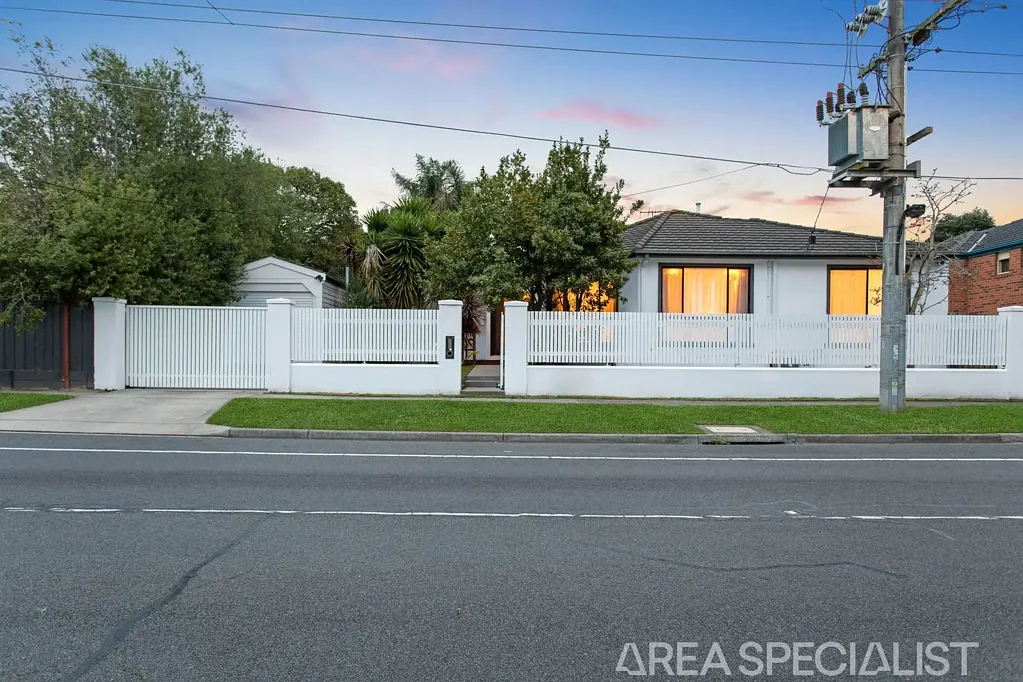 Langwarrin 3Kwarto The Brief: Freshly Updated & Perfectly Positioned!