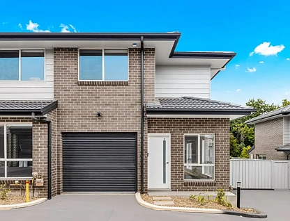 2/8 Australia Street, St Marys, Outer Western Sydney, 4 chambres, 2 salles de bain, Townhouse