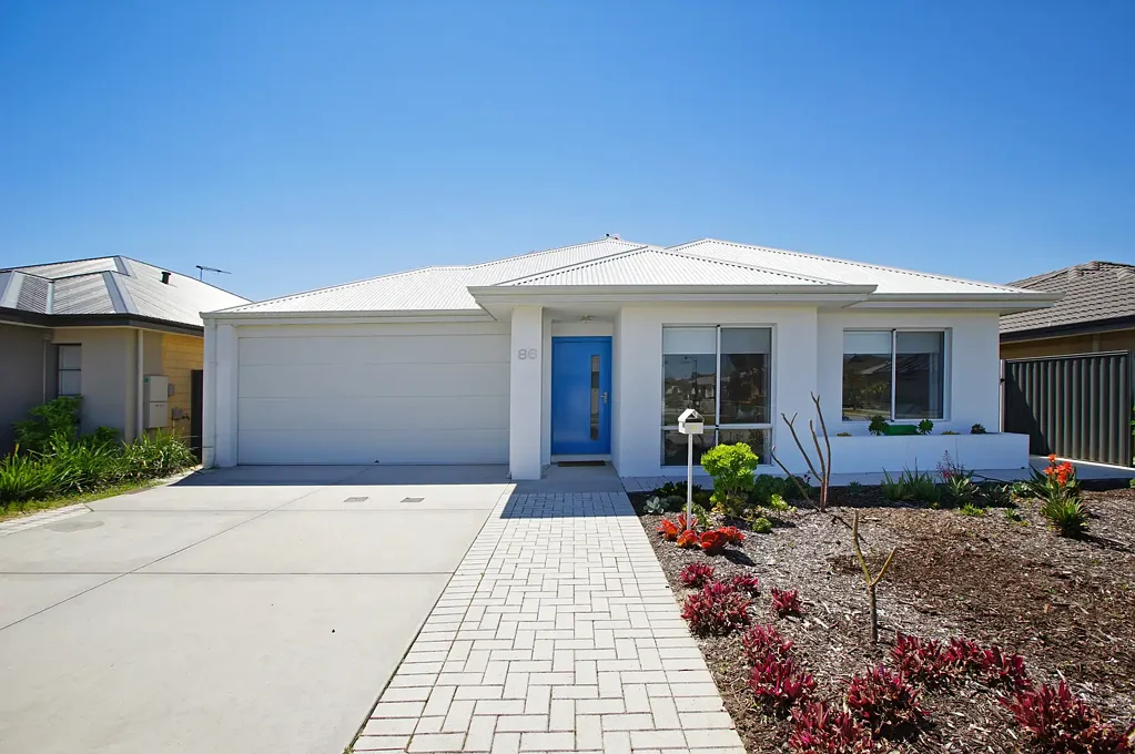 86 Sapphire Drive, Treeby, WA 6164