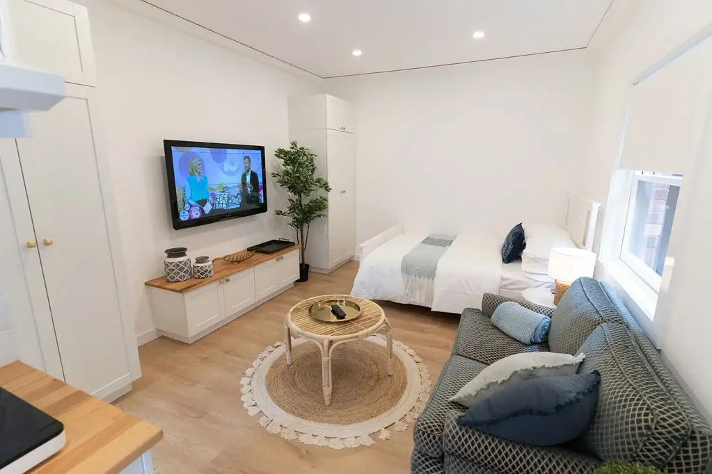 Fully Renovated Furnished Studio Apartment!