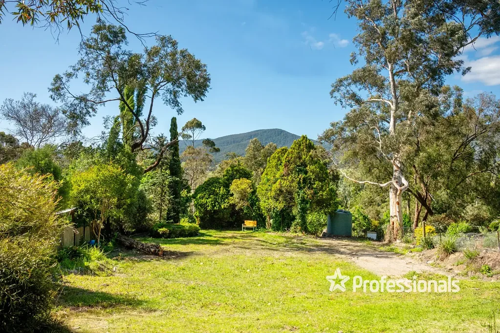 45 Alpine Boulevard, Launching Place, VIC 3139