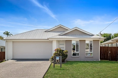 Raceview 4 Slaapkamer Your Next Chapter Starts Here - Move In Ready, Low Maintenance Modern Comfort at 17 McGill Street