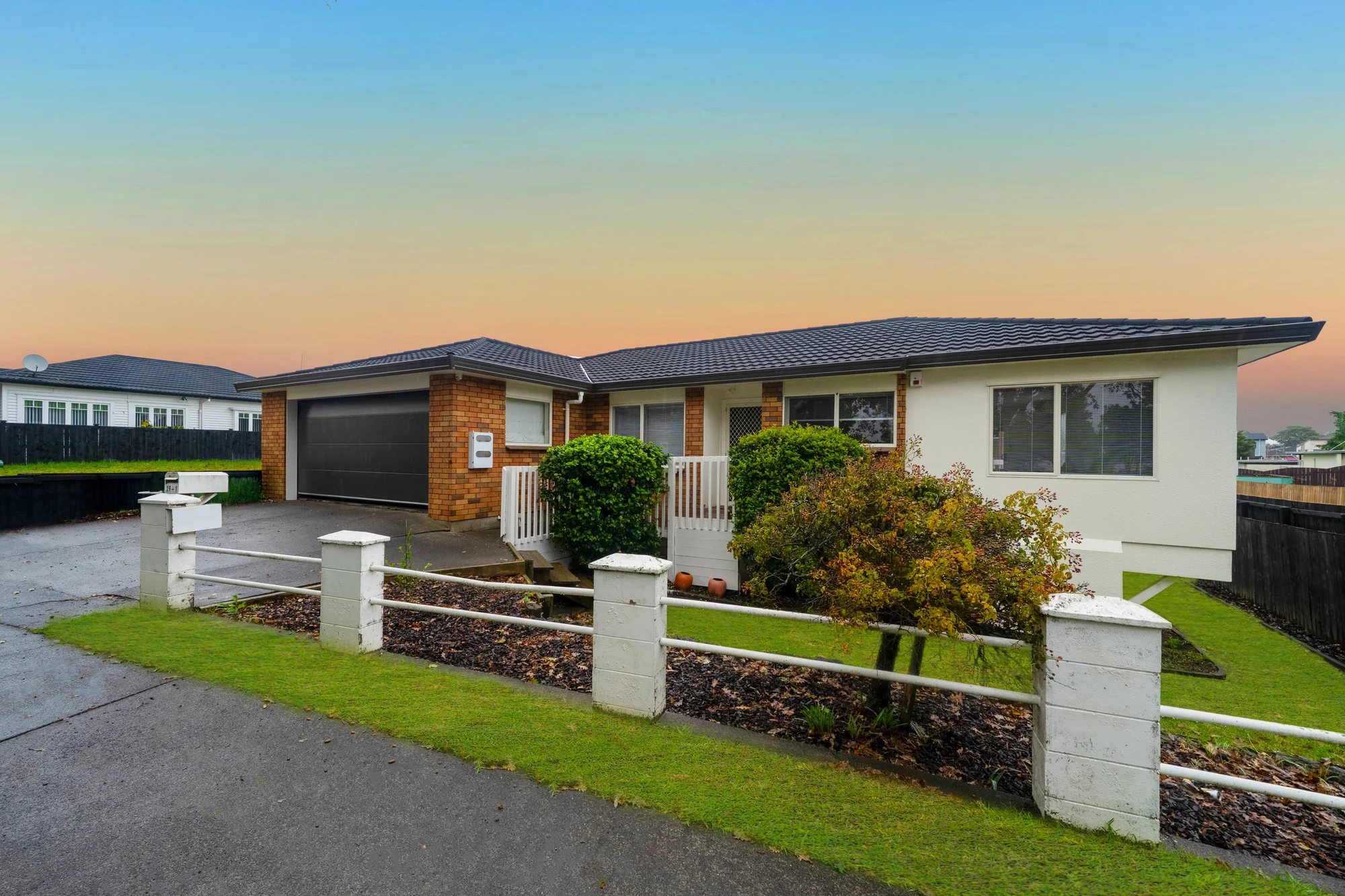 Papatoetoe 3Habitaciones Owners Relocating Pressures on to move on