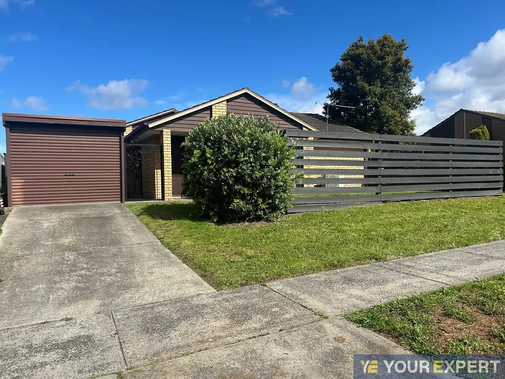 Two bedroom Unit , Close to All local Amenities!