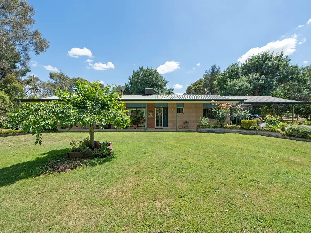 Benalla 3chambre A Peaceful Lifestyle Awaits at 57 Porters Road, Benalla