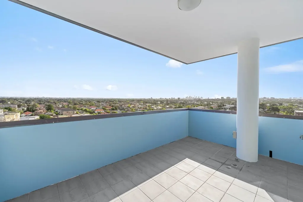 Top Floor Luxury with Sweeping 270° Views | Penthouse Living ...
