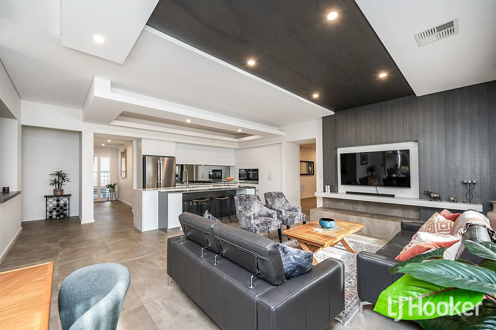 33 Northgate Promenade, Bushmead, WA 6055