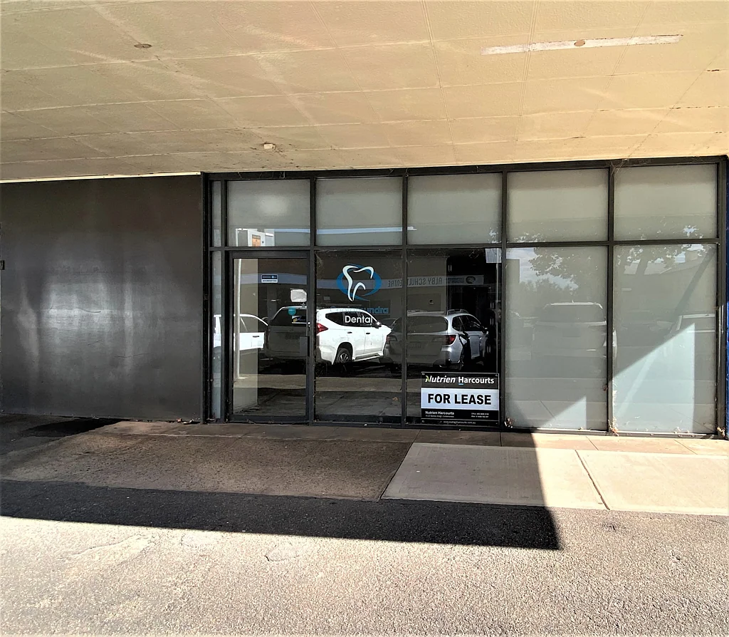 Versatile Commercial Space - Multiple Consulting Rooms