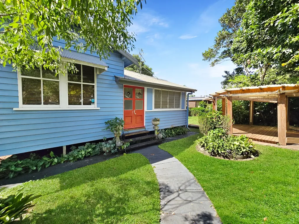 16 Edith Street, Atherton, QLD 4883