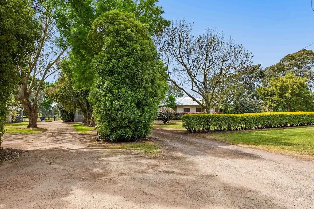 Waubra Versatile Country Retreat with Outstanding Equine Facilities
