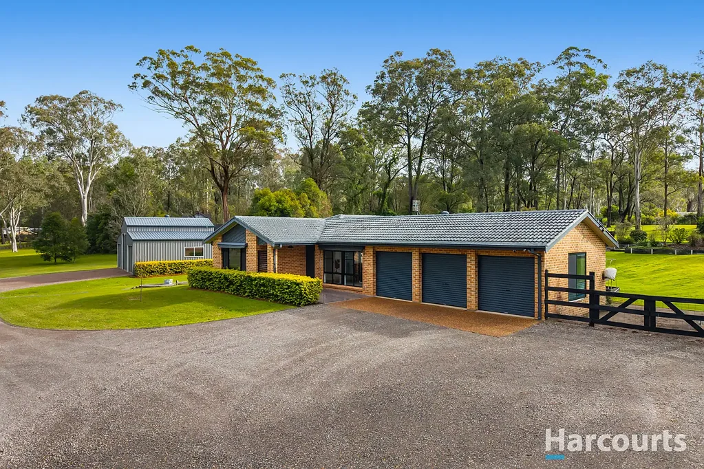 Brandy Hill 4房  Beautifully renovated on two manicured acres