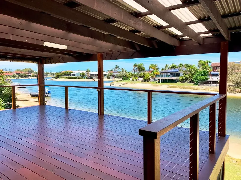 Waterfront Home in Mermaid Waters