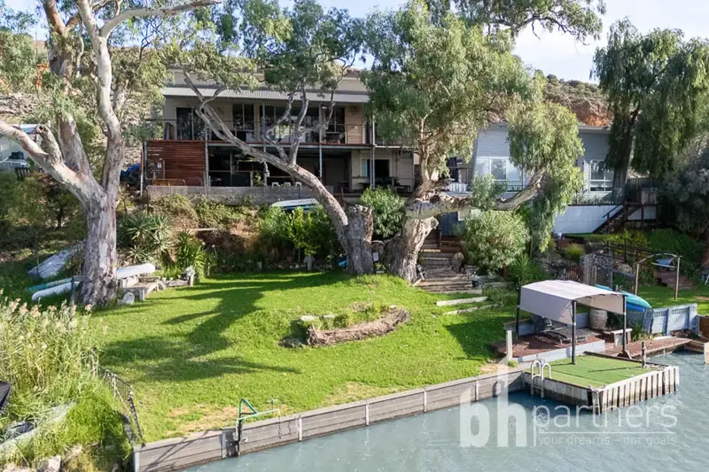 Younghusband 4ห้องนอน Fabulous Home on the River!