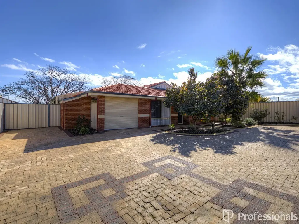 Redcliffe 3Kwarto Fully Renovated, Move-In Ready Home in Secure Gated Community