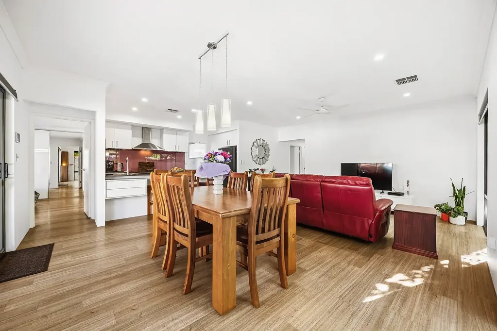 Spearwood 3कमरा A Generous Floor Plan That Delivers!