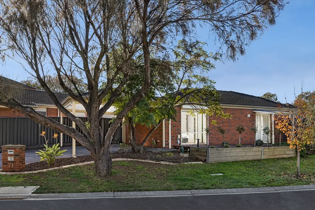 71 Bluebell Crescent, Gowanbrae, VIC 3043