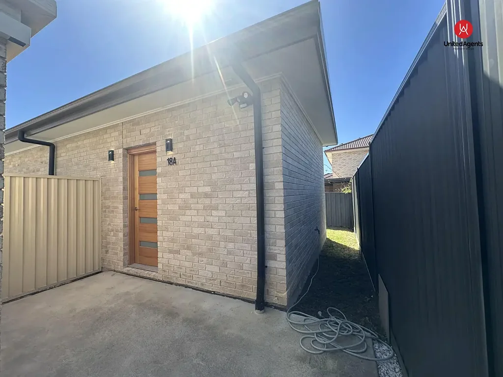 Modern & Private 2 Bedroom Granny Flat in Prestons