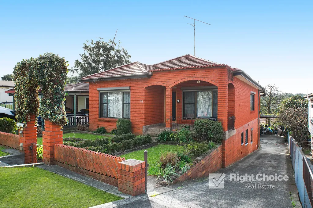 90 The Avenue, Mount Saint Thomas, NSW 2500