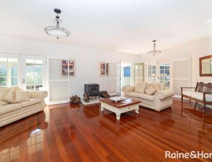 6 Yarra Yarra Close, Mollymook Beach, NSW 2539, 4 Bedrooms, 2 Bathrooms, House