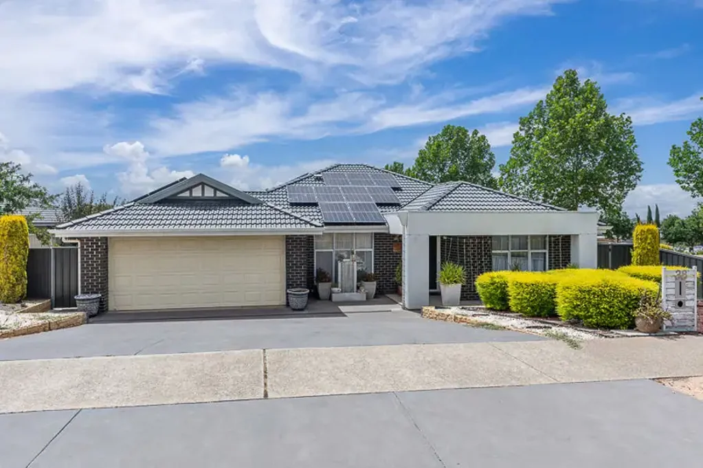 38 Willowbark Cres (39 Parkview Drv), Murray Bridge, SA 5253