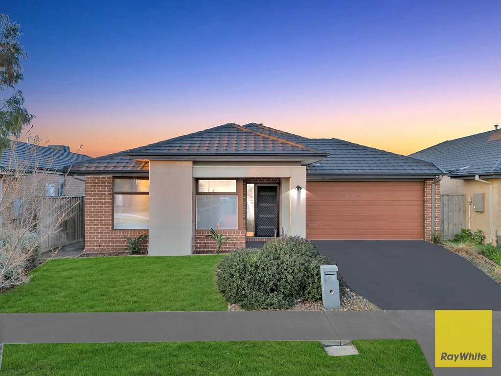 40 Fairhall Avenue, Werribee, VIC 3030