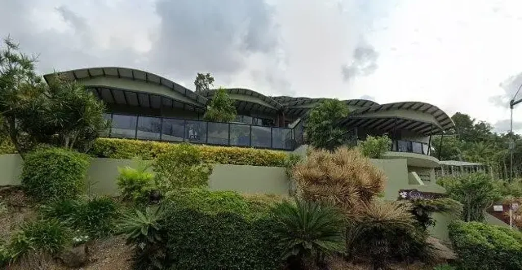 Airlie Beach 2Kwarto Secure Investment with Long-Term Lease – Fully Furnished Unit in Central Airlie Beach