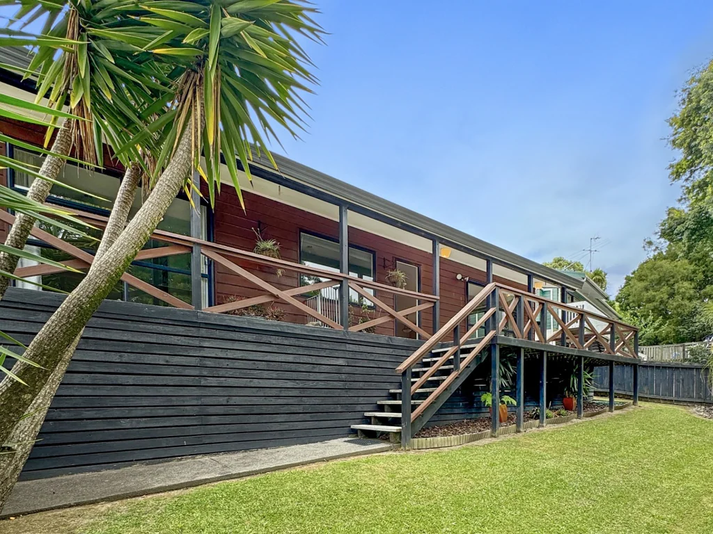 Clover Park, 3 bedrooms