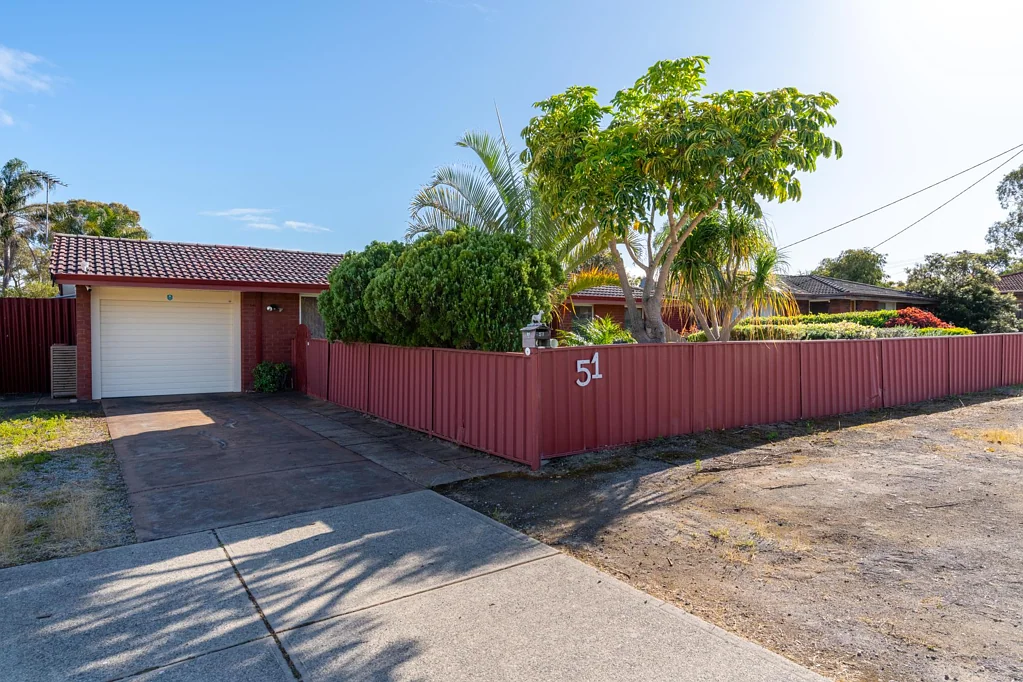 51 Adamson Road, Parmelia, WA 6167