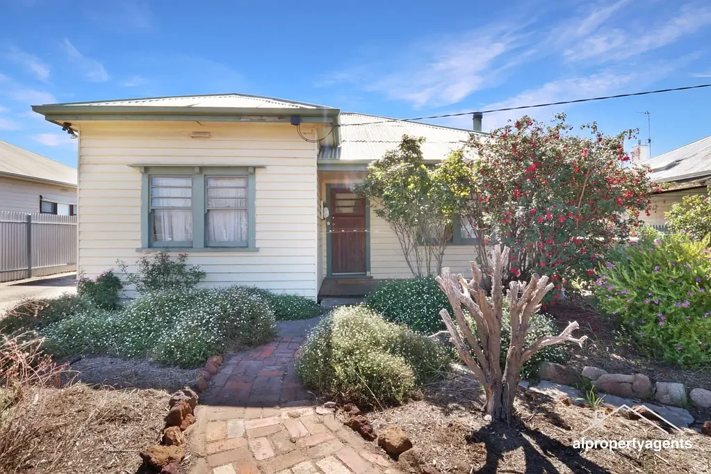 57 Mill Street, Horsham, VIC 3400