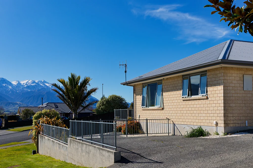Kaikoura 2房  Sunny Townhouse with stunning Views!