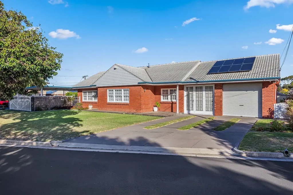13 Pacific Parade, West Beach, SA 5024