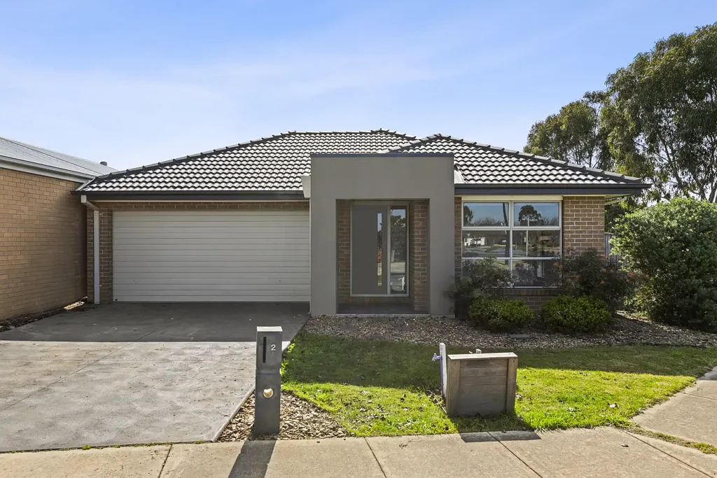 SPACIOUS FOUR-BEDROOM FAMILY HOME