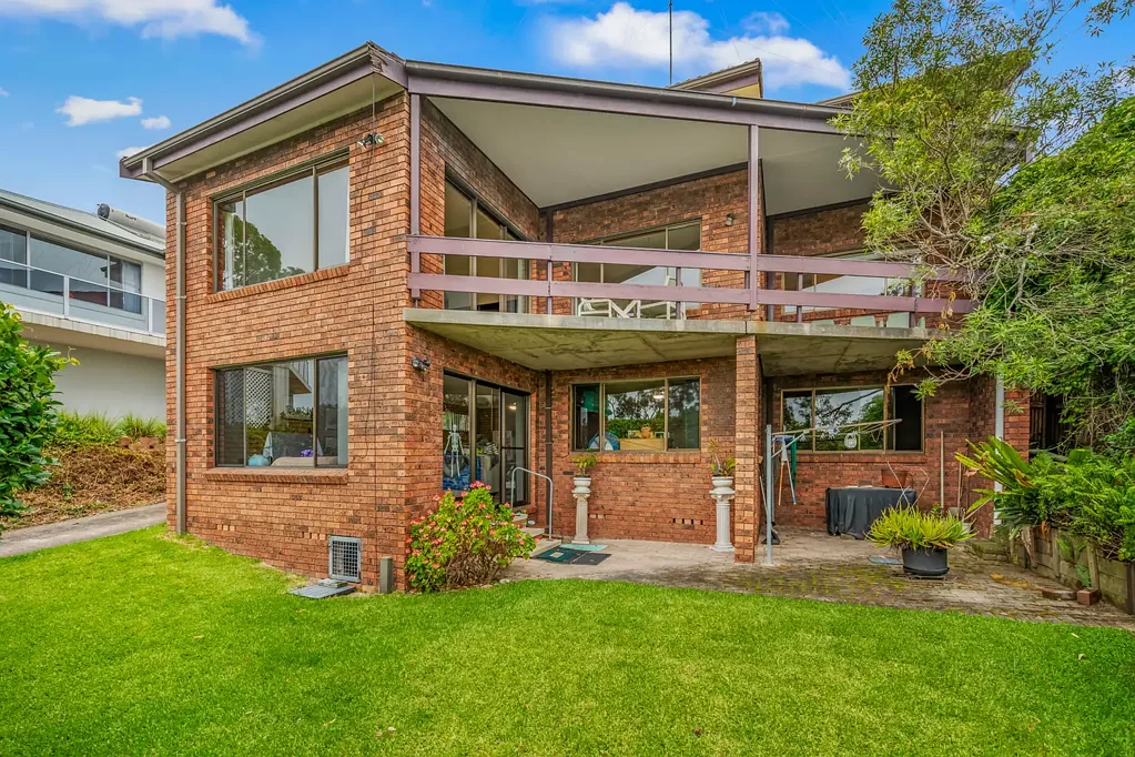 THE ULTIMATE FAMILY HOME