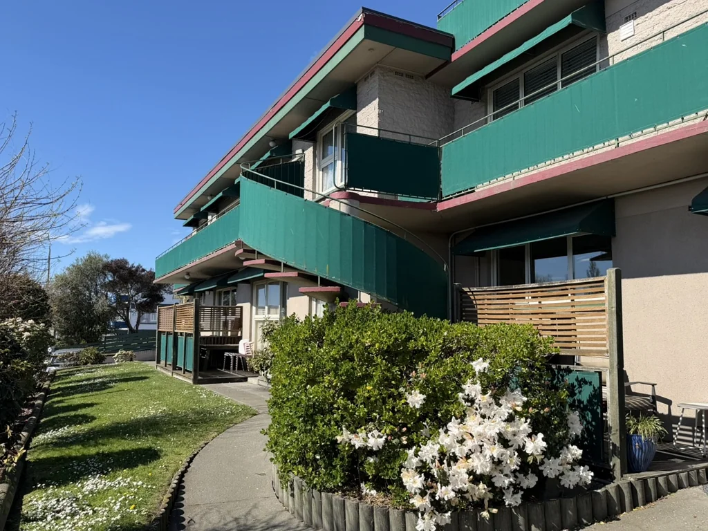 Furnished Convenient Living