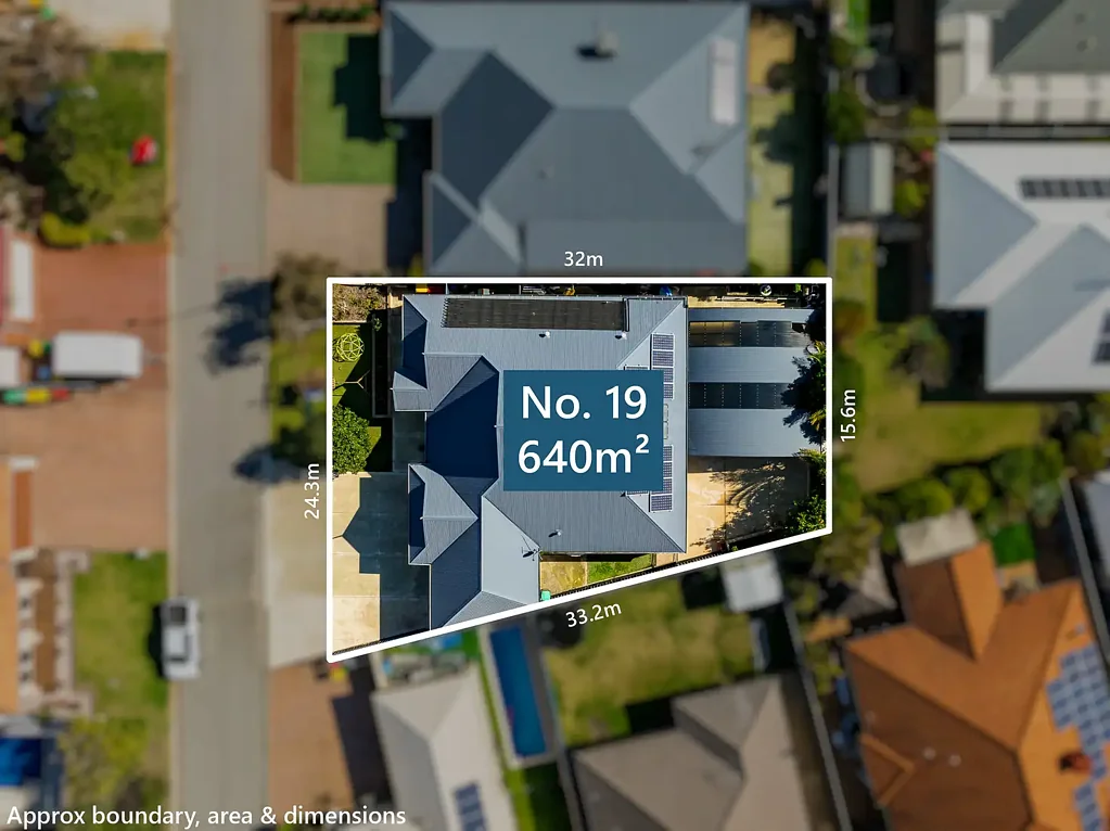 Baldivis 4房  Spacious Family Living with Pool, Triple Garage and Upstairs Theatre