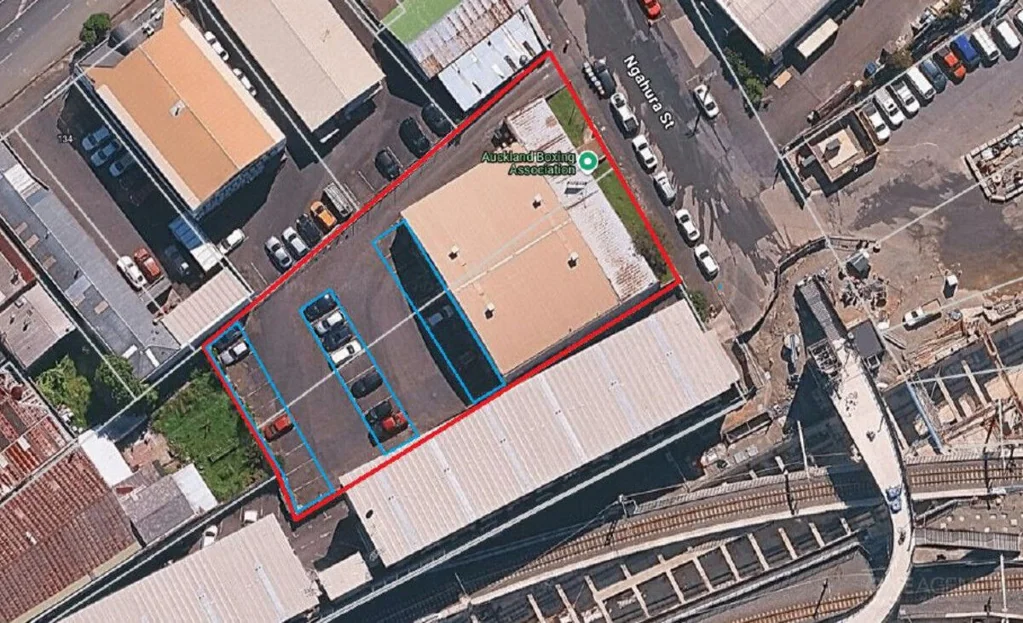 Eden Terrace PARK N RIDE FROM CITY RAIL LINK MANGAWHAU STATION