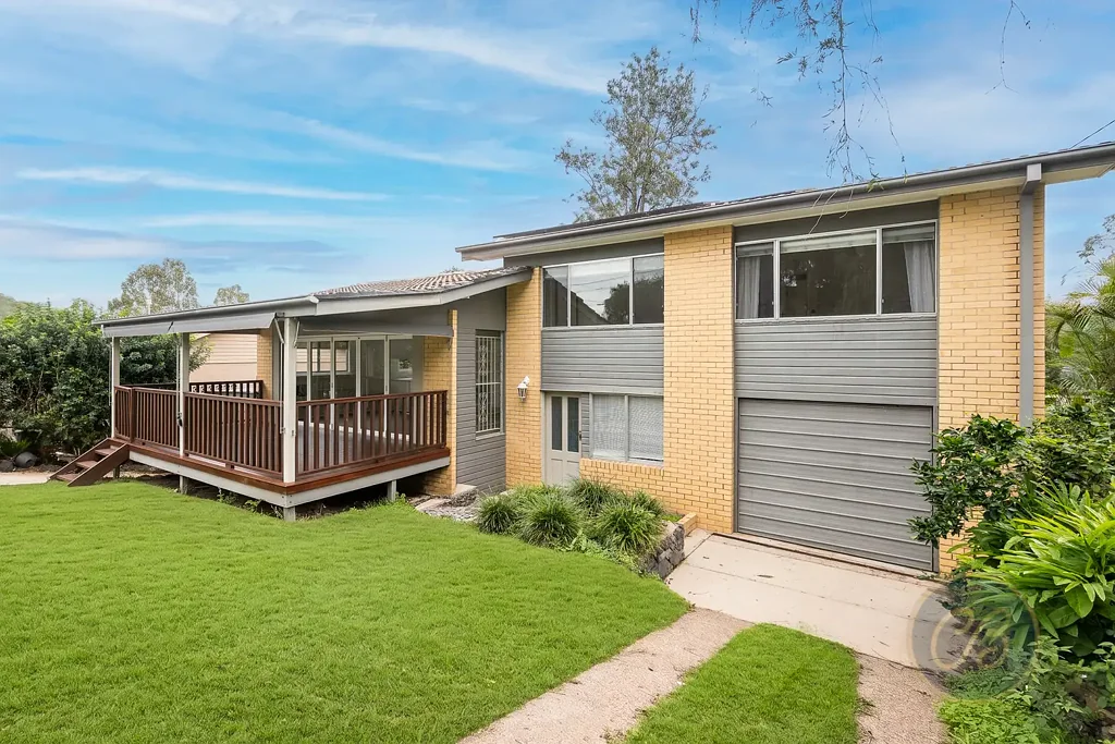 Walking Distance to Local Parks