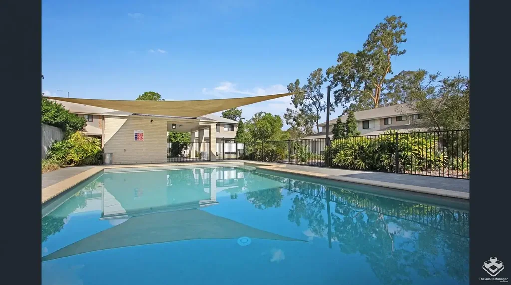Comfortable living . 3 Brm and Pool