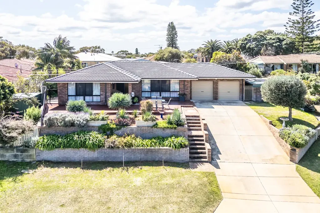 10 Dreyer Court, Yanchep, WA 6035