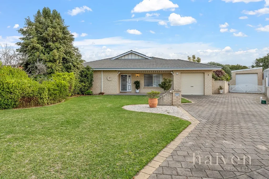 5 IBIS COURT, Geographe, WA 6280