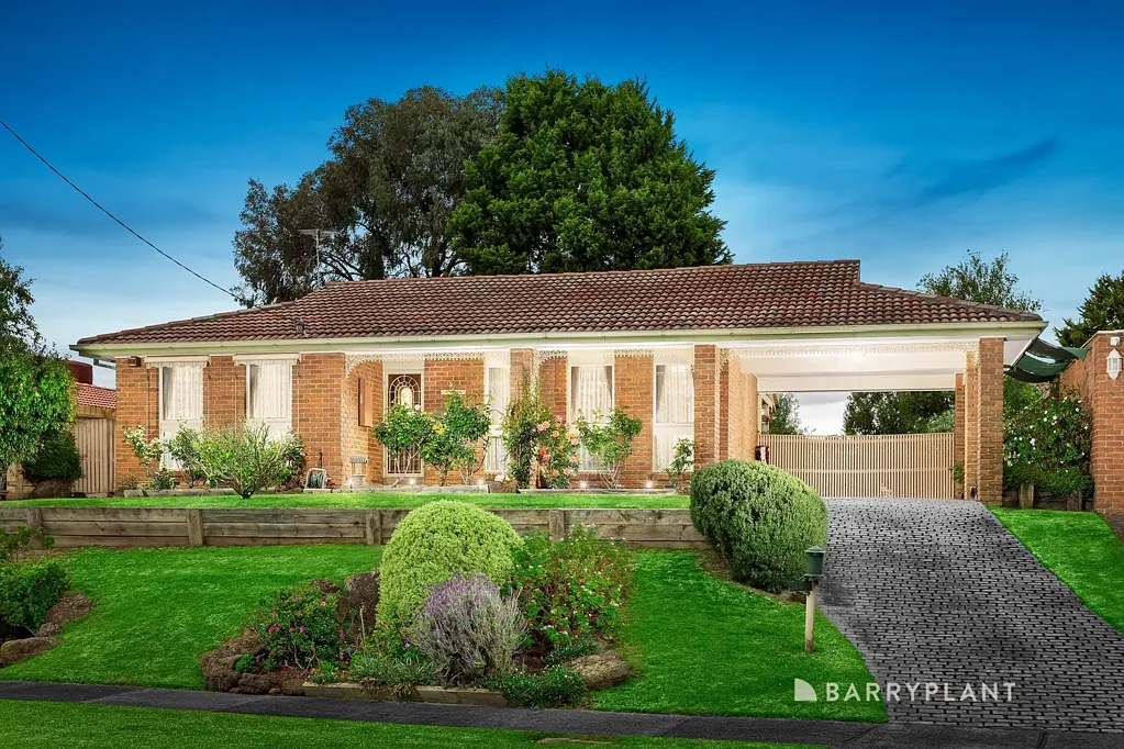 26 Allumba Drive, St Helena, VIC 3088
