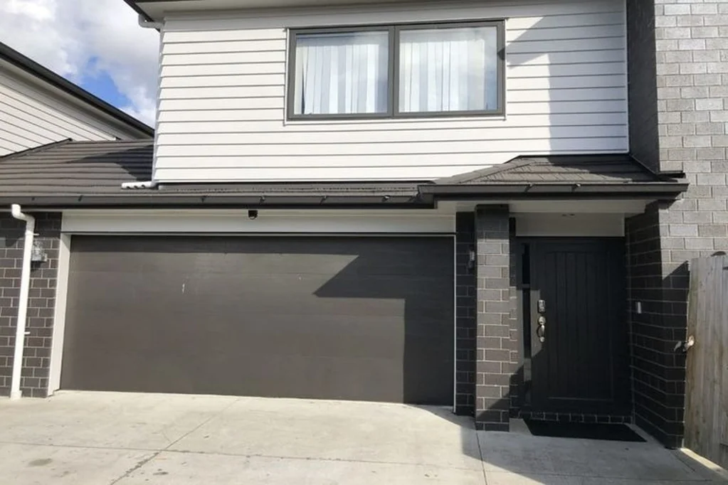 Modern 4-Bedroom Townhouse in the Heart of Māngere East – $800 per Week