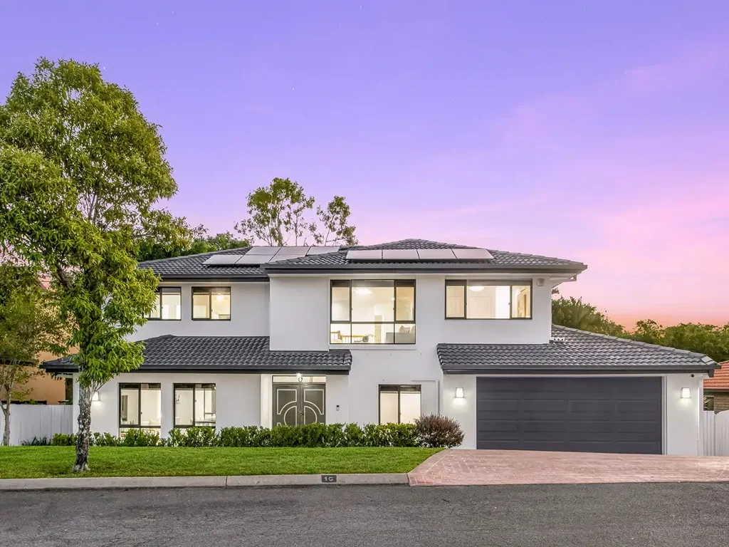 Spacious Five-Bedroom Family Home in a Peaceful Cul-de-Sac