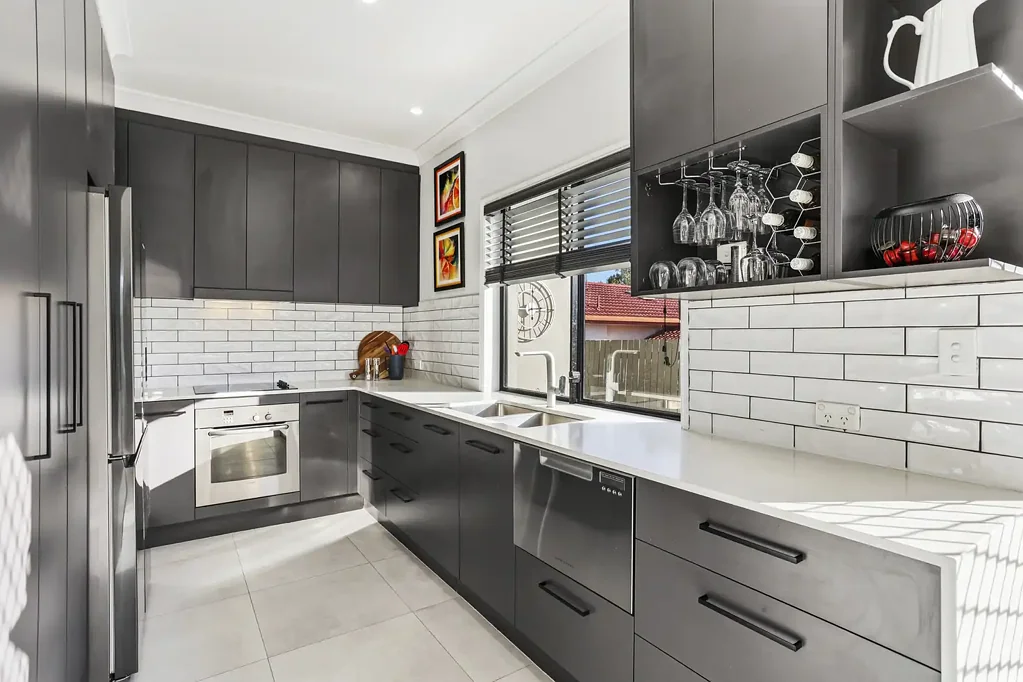 Ashmore 4房  A Unique & Beautifully Renovated Retreat in Ashmore!