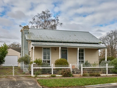 Warragul 2 Slaapkamer Old fashioned charm and inner-town convenience