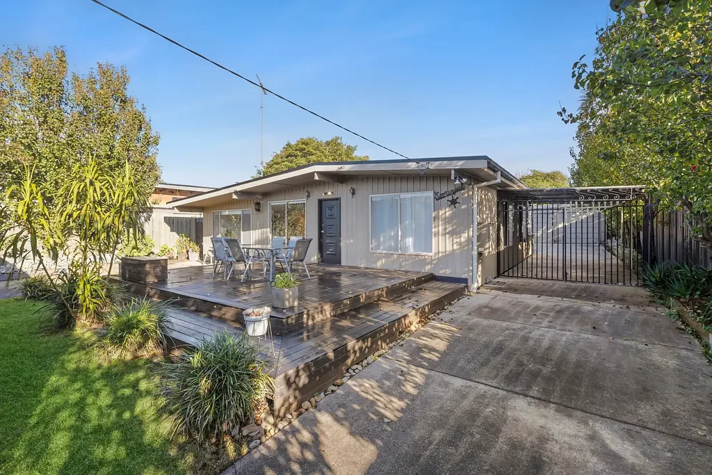 Barwon Heads 3房  Space, Sunshine & Village Life