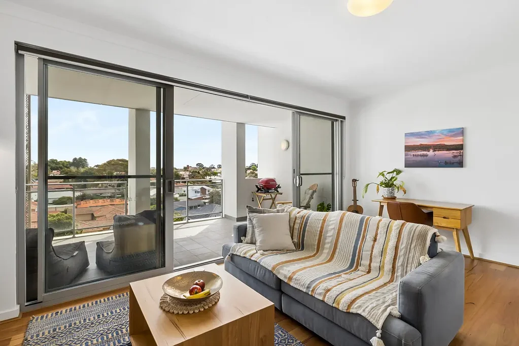 Wembley 2房  MODERN LIVING WITH AN EXPANSIVE NORTH-FACING OUTLOOK