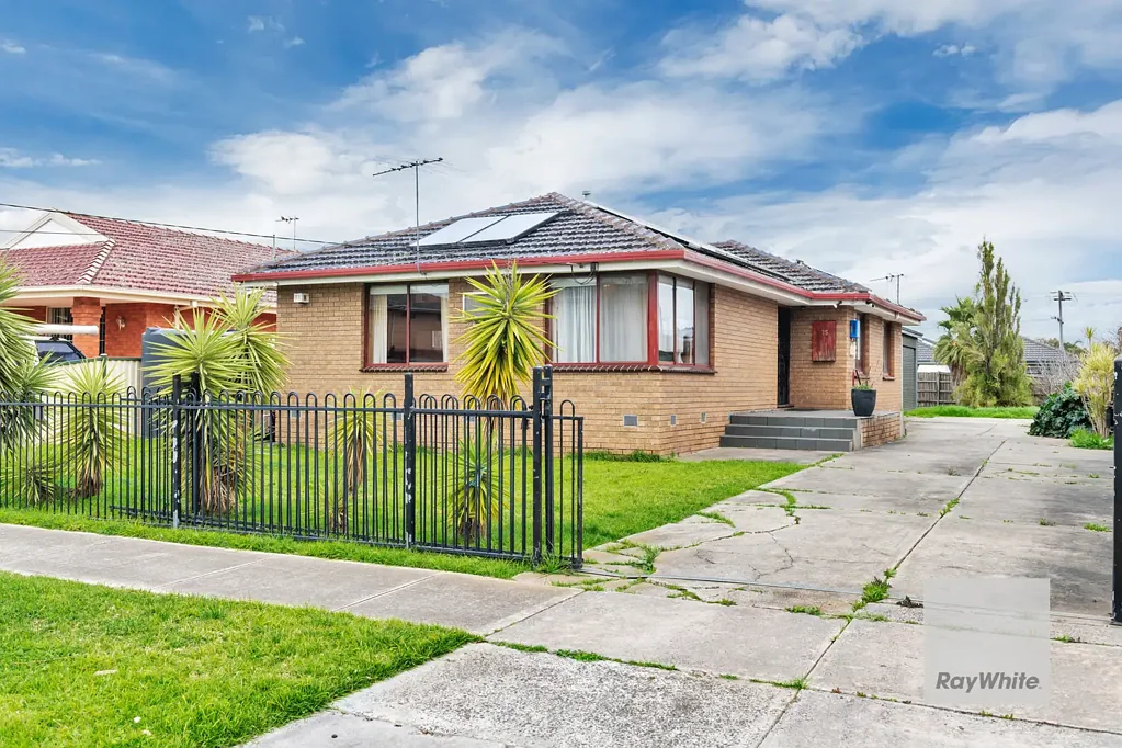Family Home Ready to Rent - 75 Conrad Street, St Albans