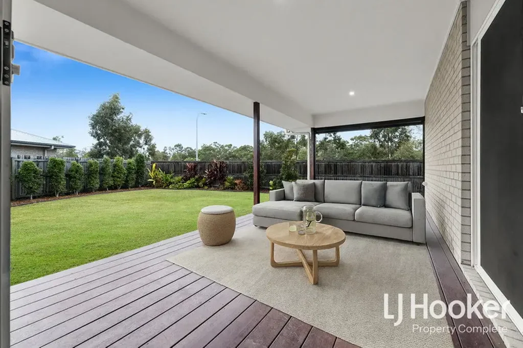 Hampton�s in Yarrabilba - HUGE 779m2 Block - Ducted AC & Mul